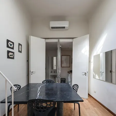Single House Apartment *